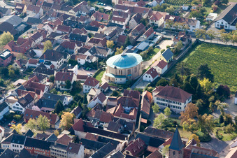 Church building kath. Kirche St. Johannes Mussbach in the district Mussbach in Neustadt an der Weinstrasse in the state Rhineland-Palatinate, Germany