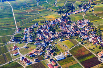 Wine-growing village on the edge of the Haardt from the north in Weyher in der Pfalz in the state Rhineland-Palatinate, Germany