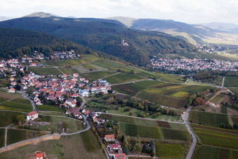 View of a winegrowing village from the southwest, showing St. Dionysius Chapel and cemetery. in the district Gleiszellen in Gleiszellen-Gleishorbach in the state Rhineland-Palatinate, Germany