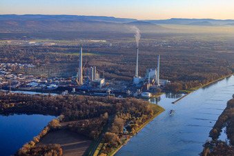 ENBW Rheinhafen steam power plant Karlsruhe in the district Daxlanden in Karlsruhe in the state Baden-Wuerttemberg, Germany