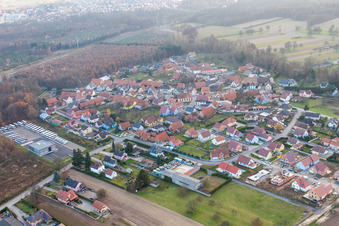 Bird's eye view of Schaffhouse-près-Seltz in the state Bas-Rhin, France