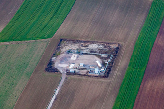 Aerial photograpy of Scheibenhardt, oil production in Scheibenhard in the state Bas-Rhin, France