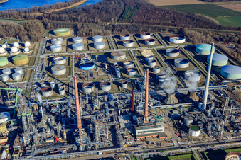 Oblique view of Mineral oil refinery Oberrhein and Peter Gross Umwelt GmbH & Co. KG in the district Knielingen in Karlsruhe in the state Baden-Wuerttemberg, Germany