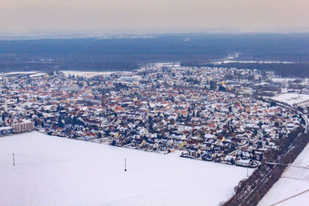 From the northwest in snow in Kandel in the state Rhineland-Palatinate, Germany