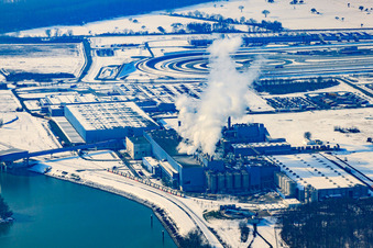 Oberwald industrial area, Palm paper factory in winter with snow in Wörth am Rhein in the state Rhineland-Palatinate, Germany