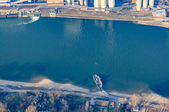 Rhine ferry from Altrip to Neckarau in Altrip in the state Rhineland-Palatinate, Germany