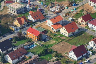 New buildings on Höhenweg in Kandel in the state Rhineland-Palatinate, Germany out of the air