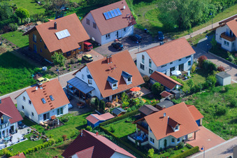 Aerial photograpy of In the pea field in the district Mörzheim in Landau in der Pfalz in the state Rhineland-Palatinate, Germany