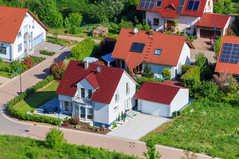 In the sentence in the district Mörzheim in Landau in der Pfalz in the state Rhineland-Palatinate, Germany out of the air