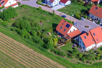 In the sentence in the district Mörzheim in Landau in der Pfalz in the state Rhineland-Palatinate, Germany from a drone