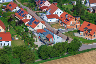 In the sentence in the district Mörzheim in Landau in der Pfalz in the state Rhineland-Palatinate, Germany out of the air