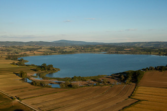 Lake Montepulciano in Gioiella in the state Umbria, Italy