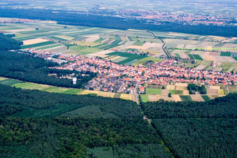 Village view from the south in Hatzenbühl in the state Rhineland-Palatinate, Germany