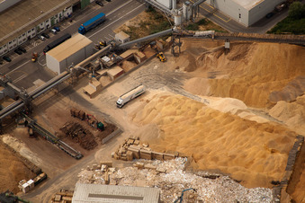 Bird's eye view of Nolte Furniture and Woodworks in Germersheim in the state Rhineland-Palatinate, Germany