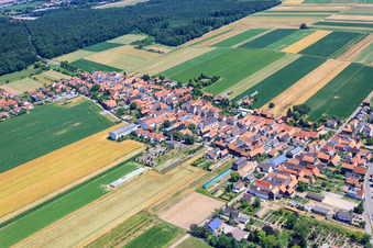 Village view from the southeast in the district Hayna in Herxheim bei Landau in the state Rhineland-Palatinate, Germany