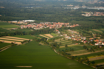 Aerial view of From the west in Schaffhouse-près-Seltz in the state Bas-Rhin, France