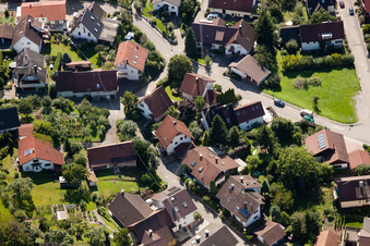 Varnhalt, Gartenstr in the district Gallenbach in Baden-Baden in the state Baden-Wuerttemberg, Germany seen from above