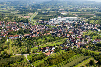 Aerial view of Village view from the north, this side of the Rench river in the district Stadelhofen in Oberkirch in the state Baden-Wuerttemberg, Germany