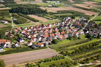 Zusenhofener Straße in the district Erlach in Renchen in the state Baden-Wuerttemberg, Germany
