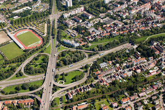 Traffic flow at the intersection- motorway Suedtangente to A5 Karlsruhe Ettlingen vor dem Edeltrudtunnel in Karlsruhe in the state Baden-Wurttemberg from the plane