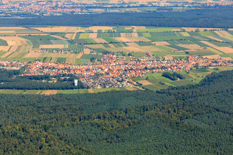 View of the town from the south in Hatzenbühl in the state Rhineland-Palatinate, Germany