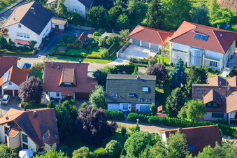 Winzerstr in the district Ellmendingen in Keltern in the state Baden-Wuerttemberg, Germany from above