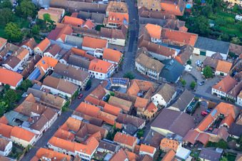 Theresienstraße x Weinstr in Rhodt unter Rietburg in the state Rhineland-Palatinate, Germany