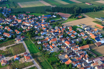 Aerial photograpy of Mörlheimer Hauptstr in the district Mörlheim in Landau in der Pfalz in the state Rhineland-Palatinate, Germany