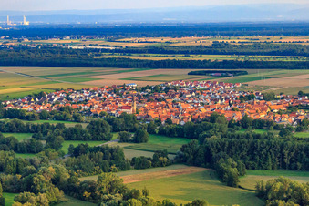 Village view from the north in Steinweiler in the state Rhineland-Palatinate, Germany