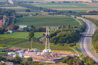 Construction site for the 2nd drilling at the geothermal plant on the A65 in Insheim in the state Rhineland-Palatinate, Germany out of the air