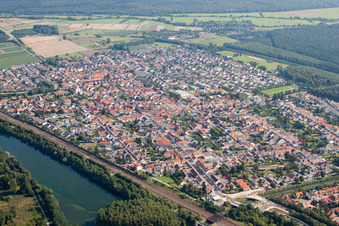 Town View of the streets and houses of the residential areas in the district Neudorf in Graben-Neudorf in the state Baden-Wurttemberg, Germany