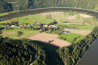 Place in a Saar loop in the district Hamm in Taben-Rodt in the state Rhineland-Palatinate, Germany