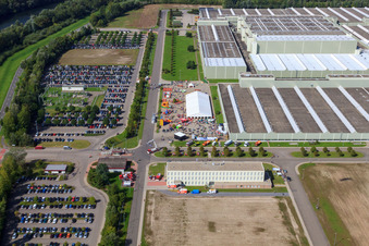 Daimler / Mercedes-Benz Global Logistics Center GLC on the island of Grün in Germersheim in the state Rhineland-Palatinate, Germany out of the air