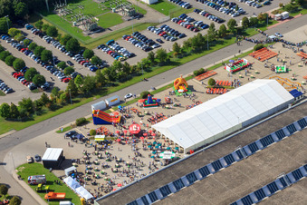 Daimler / Mercedes-Benz Global Logistics Center GLC on the island of Grün in Germersheim in the state Rhineland-Palatinate, Germany from the plane
