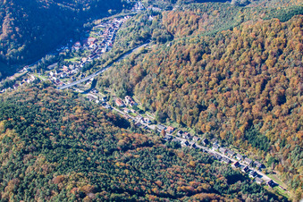B48 Schulstr in Rinnthal in the state Rhineland-Palatinate, Germany