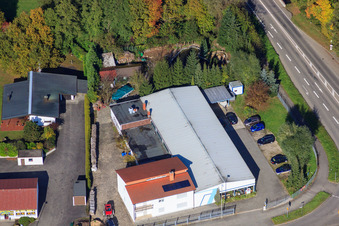 Aerial view of Horst industrial area, ADMIRAL arcade and Dieter Großglaus car repair shop in the district Minderslachen in Kandel in the state Rhineland-Palatinate, Germany