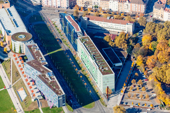 Street - road guidance of Ludwig-Erhard-Allee with Scheck-In Center, Volksbank Karlsruhe eG - Hauptverwaltung, Friedrich-List-Schule in the district Oststadt in Karlsruhe in the state Baden-Wurttemberg, Germany