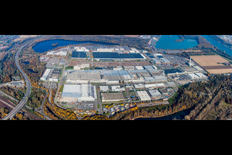 Oblique view of Building and production halls on the premises of Daimler Automobilwerk Woerth in Woerth am Rhein in the state Rhineland-Palatinate, Germany