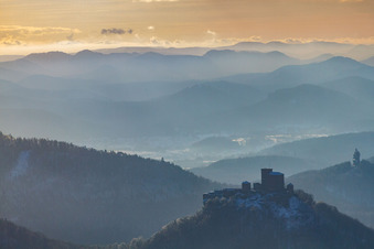 Trifels Castle in the snow in Annweiler am Trifels in the state Rhineland-Palatinate, Germany