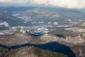 The four castles Trifels, Anebos, Jungturm and Münz in the snow in Leinsweiler in the state Rhineland-Palatinate, Germany