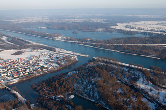 Sauer estuary in Munchhausen in the state Bas-Rhin, France from above