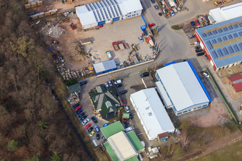 Am Gäxwald industrial park with Feinwerk Precision and Measuring Technology GmbH & Co. KG, Outfit car detailing and Patrik Fichtenkamm master car repair shop in Herxheim bei Landau in the state Rhineland-Palatinate, Germany