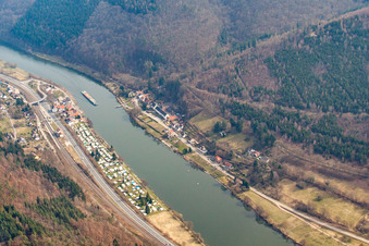 Aerial view of Campsite Hessisches Neckartal in the district Neckarhausen in Neckarsteinach in the state Hesse, Germany