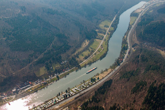 Aerial photograpy of Neckarhäuserhof, ferry across the Neckar to Neckarhausen in the district Mückenloch in Neckargemünd in the state Baden-Wuerttemberg, Germany
