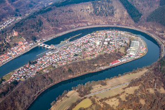 Aerial photograpy of In the Neckar loop in the district Ersheim in Hirschhorn in the state Hesse, Germany