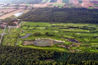 Bird's eye view of Golf Club Landgut Dreihof SÜW in Essingen in the state Rhineland-Palatinate, Germany