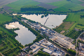 Aerial view of BERDING BETON GmbH at Vettersee and Schäfersee in the district Rheinsheim in Philippsburg in the state Baden-Wuerttemberg, Germany
