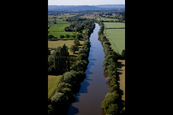 Oblique view of River Severn near Sandhurst in Ashleworth in the state England, Great Britain