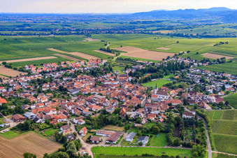 Village view from the northeast in the district Mörzheim in Landau in der Pfalz in the state Rhineland-Palatinate, Germany