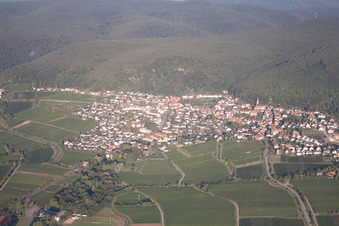 Oblique view of District Königsbach in Neustadt an der Weinstraße in the state Rhineland-Palatinate, Germany
